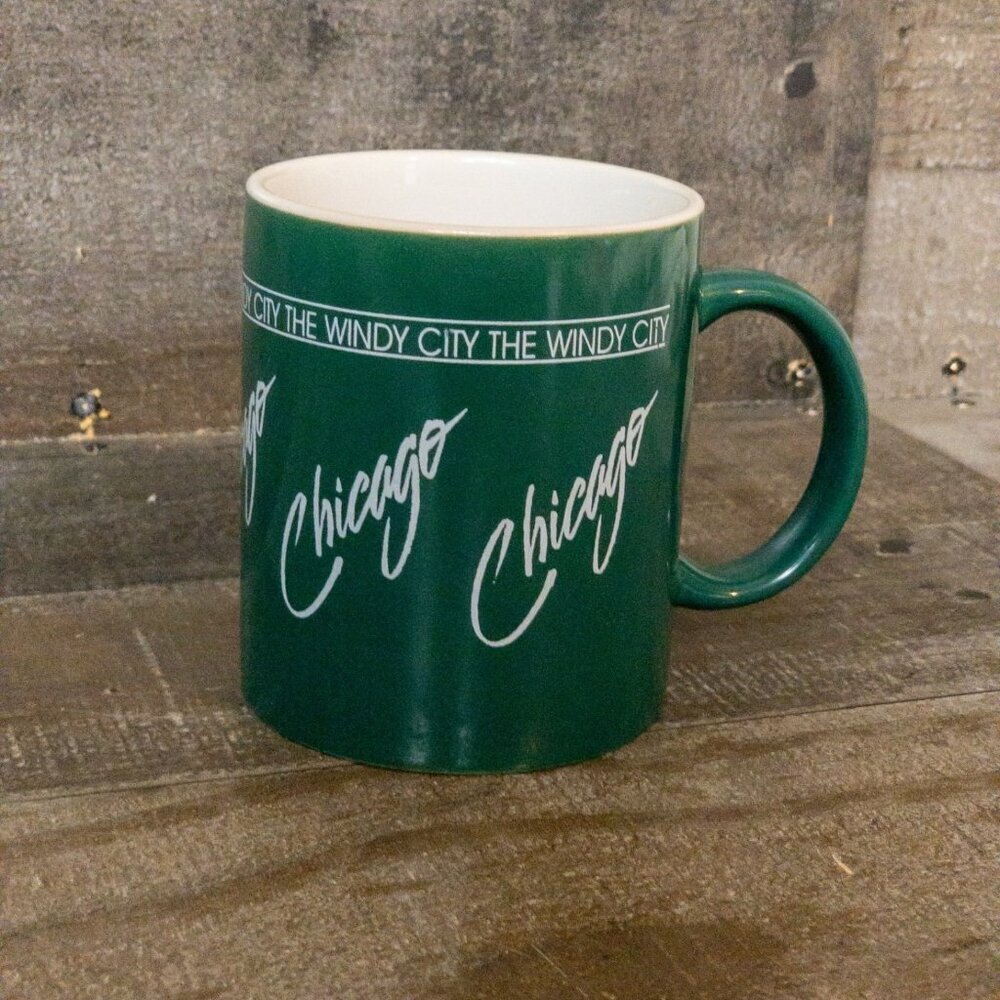 VINTAGE CHICAGO THE WINDY CITY COFFEE MUG RETRO DINER CUP CERAMIC GREEN